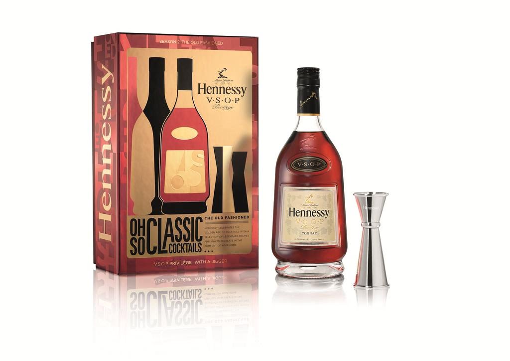 Hennessy Oh So Classic Cocktails Old Fashioned Gift Set ( 1x70cl)
